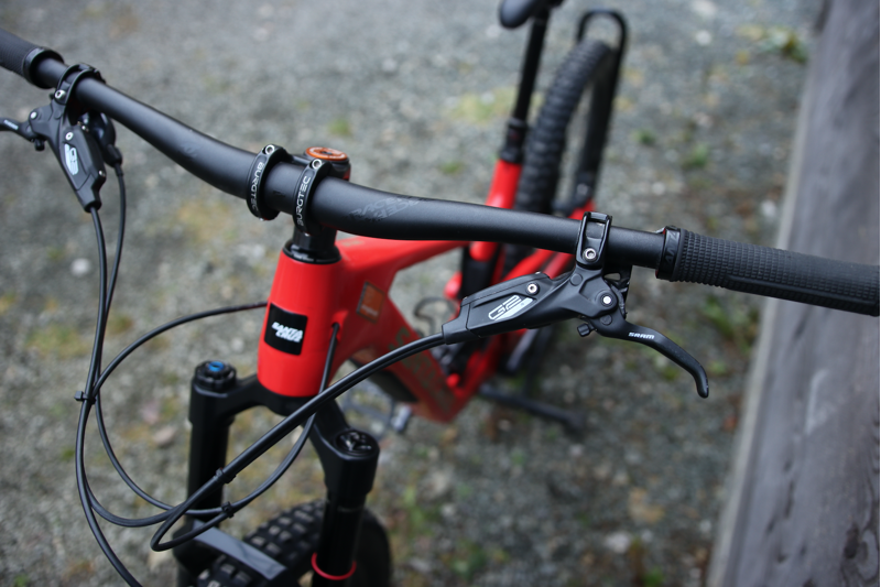 Ex-Demo Bike - Santa Cruz 5010 - S Model 23 - Medium - Gloss Red-7